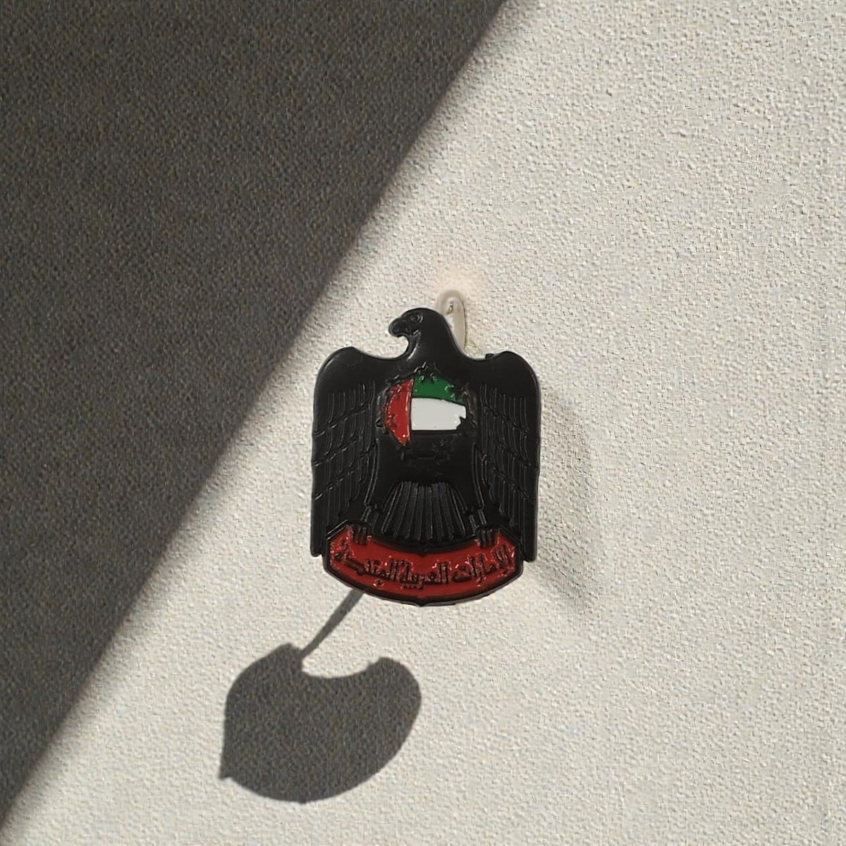 Metal Enamel Brooches 3m Sticker Fashion Jewelry Design Black eagle UAE flag